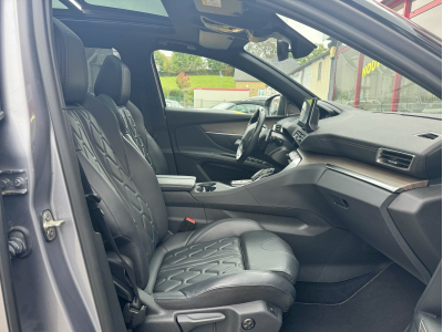 Peugeot 5008 2.0 BLUEHDI 180 GT 7 SITZE FOCAL PANO CUIR NAVI 1 HAND