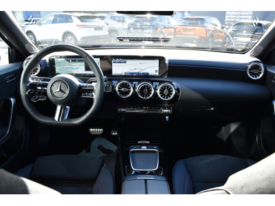 Mercedes-Benz A 200 d AMG Line 8G-DCT