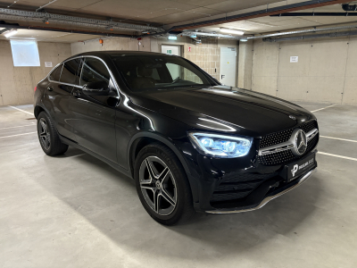 Mercedes-Benz GLC 200 D 4MATIC/AMG/APPLE C.P/19/1ST HAND