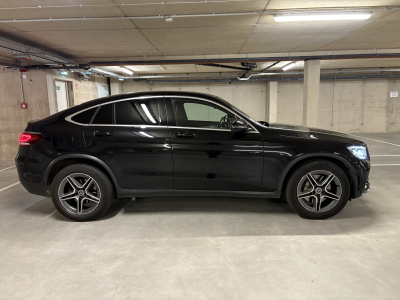Mercedes-Benz GLC 200 D 4MATIC/AMG/APPLE C.P/19/1ST HAND