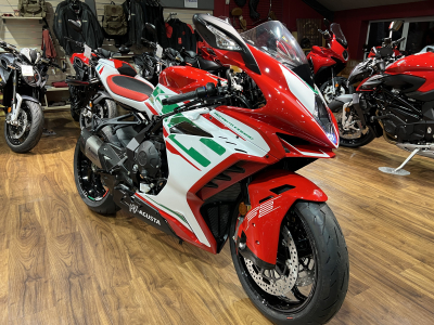 MV Agusta F3 800 RC kit racing  inclus.