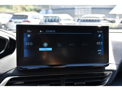 Peugeot 3008 1.2 Hybrid Allure e-DSC6