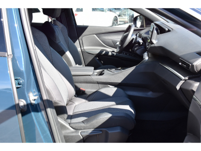 Peugeot 3008 1.2 Hybrid Allure e-DSC6