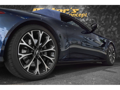 Aston Martin V8 Vantage ROADSTER - Ultramarine Black