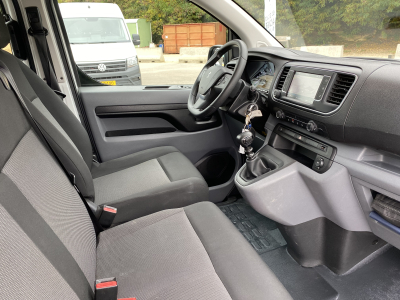 Peugeot Expert 1.5Hdi 130 9 places Navi Apple CarPlay Camera AHK