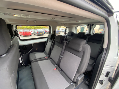 Peugeot Expert 1.5Hdi 130 9 places Navi Apple CarPlay Camera AHK