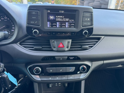 Hyundai i30 HYUNDAI I30 CW TEMPOMAT BLUETOOTH MFL