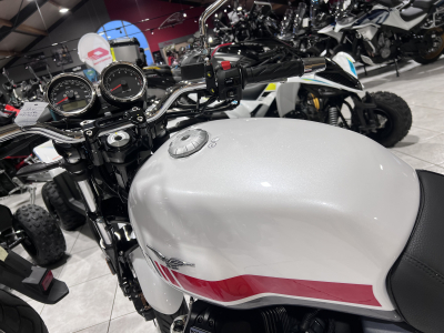Moto Guzzi V 7 SPECIAL