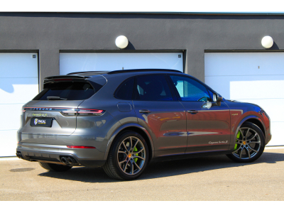 Porsche Cayenne TURBO S E-HYBRID | PANO | PDLS+ | CAMERA 360 | VISION NOCTURNE | ACC | SPORT CHRONO | ATTELAGE | SOFT CLOSE