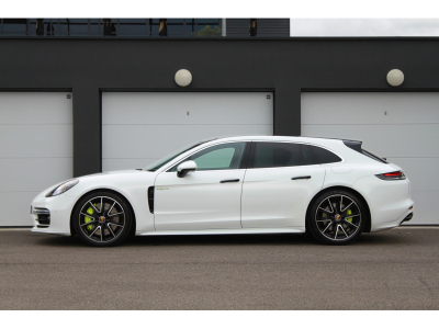 Porsche Panamera 4S E-HYBRID SPORT TURISMO |