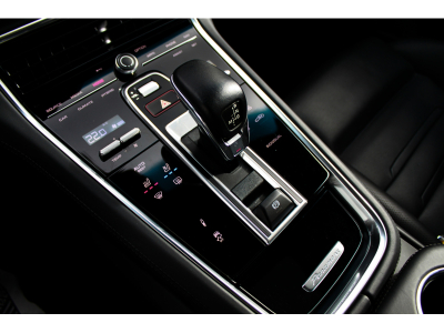 Porsche Panamera 4S E-HYBRID SPORT TURISMO |