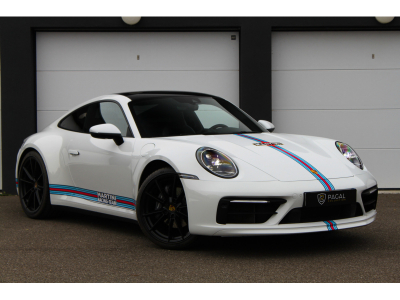 Porsche 911 (992) CARRERA