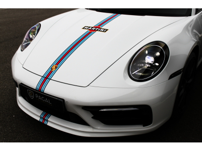 Porsche 911 (992) CARRERA