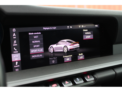 Porsche 911 (992) CARRERA