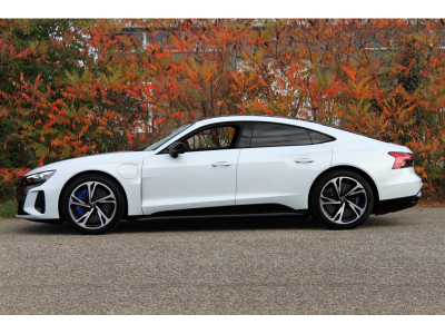 Audi e-tron GT RS | SUZUKA | CERMAMIC | ACC | NIGHTVISION