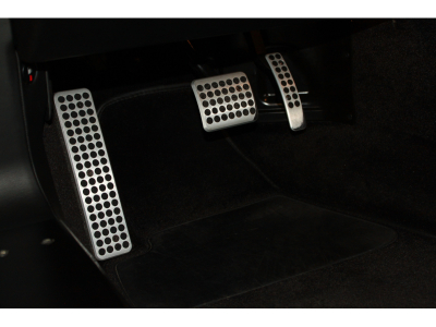 Aston Martin V12 Vantage S FRANCAISE | SUIVI | CARBONE | HAMMERHEAD SILVER | HOUSSE | CHARGEUR