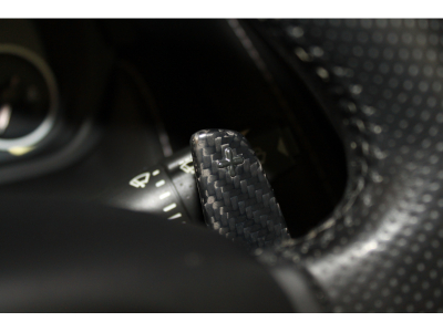 Aston Martin V12 Vantage S FRANCAISE | SUIVI | CARBONE | HAMMERHEAD SILVER | HOUSSE | CHARGEUR