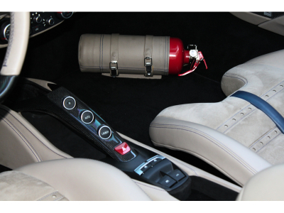 Ferrari 488 Spider | BLU CORSA | TORTORA | CARBON | LIFT