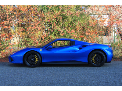 Ferrari 488 Spider | BLU CORSA | TORTORA | CARBON | LIFT