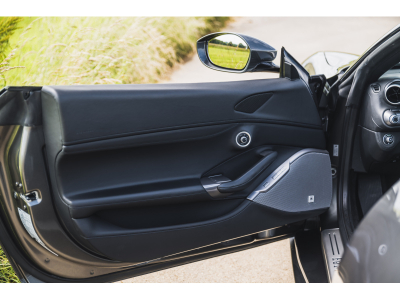 Ferrari Portofino HELE | CAMERA | JBL | TVA