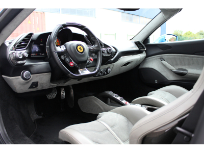 Ferrari 488 Spider SPIDER | CARBONE | BLU CORSA | TORTORA