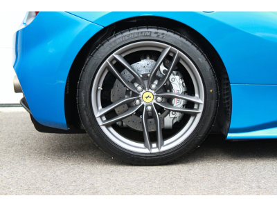 Ferrari 488 Spider SPIDER | CARBONE | BLU CORSA | TORTORA