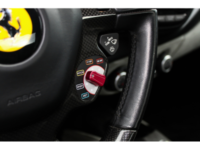 Ferrari 488 Spider SPIDER | CARBONE | BLU CORSA | TORTORA