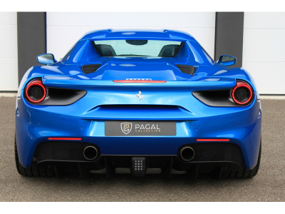 Ferrari 488 Spider SPIDER | CARBONE | BLU CORSA | TORTORA