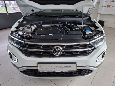 Volkswagen T-Roc 1.5 TSI 150 DSG STYLE,VIRTUAL,KAMERA,NAVI,CARPLAY,LED,CUIR,1 HAND