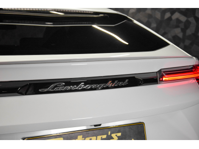 Lamborghini Urus V8 - BIANCO ICARUS METALLIC