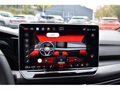 Volkswagen Golf 2.0 TDI R-Line DSG