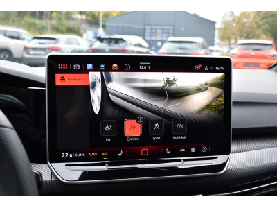 Volkswagen Golf 2.0 TDI R-Line DSG