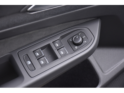 Volkswagen Golf 2.0 TDI R-Line DSG