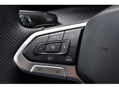 Volkswagen Golf 2.0 TDI R-Line DSG