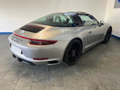 Porsche 991 911 Targa 4 GTS - 20