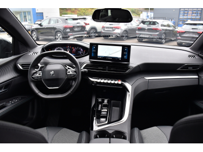 Peugeot 5008 1.2 PureTech Allure EAT8