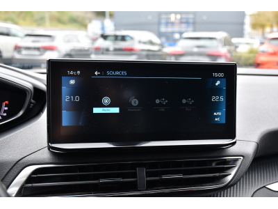 Peugeot 5008 1.2 PureTech Allure EAT8