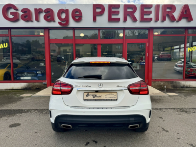 Mercedes-Benz GLA 200 D 4MATIC AMG FACELIFT AUTO CUIR NAVI