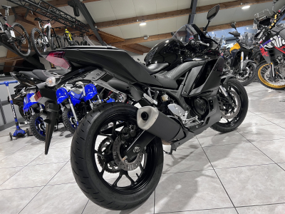 Yamaha YZF-R3 