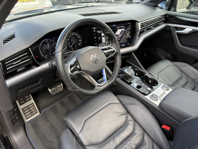Volkswagen Touareg R 4Motion eHybrid/ ERGO CONFORT/VIRTUAL/PANORAMA