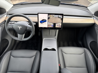 Tesla Model Y MODEL Y GRANDE AUTONOMIE