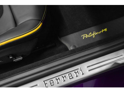 Ferrari Portofino M / EXTRARANGE - VIOLA HONG KONG