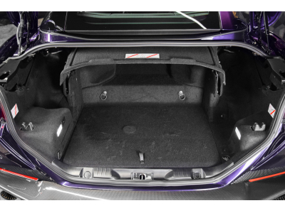 Ferrari Portofino M / EXTRARANGE - VIOLA HONG KONG