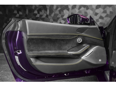 Ferrari Portofino M / EXTRARANGE - VIOLA HONG KONG