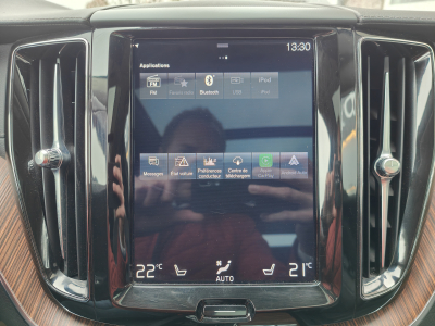 Volvo XC60 T8 TWIN ENGINE AWD PHEV CARPLAY CUIR SUSPENSIONS PNEU