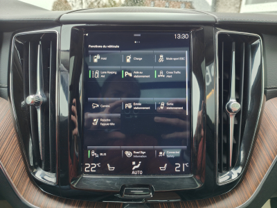 Volvo XC60 T8 TWIN ENGINE AWD PHEV CARPLAY CUIR SUSPENSIONS PNEU