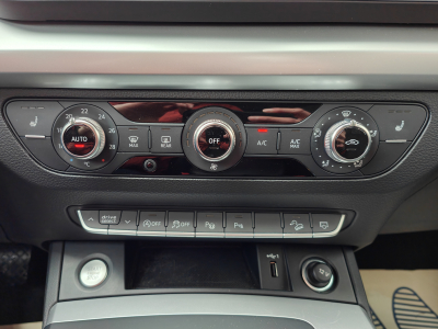Audi Q5 Q5 SPORTBACK 40 TDI QUATTRO S-LINE CARPLAY