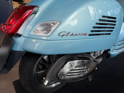 Vespa GTS 300 70 Jahre Limited Edition