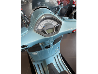 Vespa GTS 300 70 Jahre Limited Edition