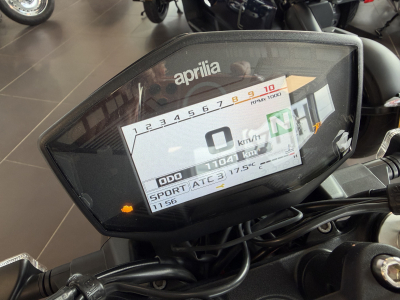 Aprilia Shiver 900 R